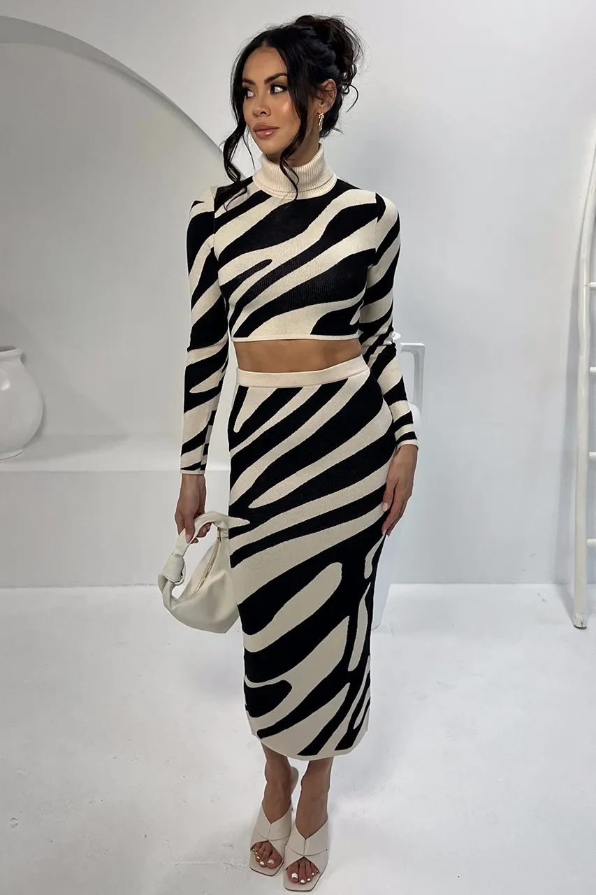 Top Striped Slim-fit Sheath Skirt Knitting Suit - White