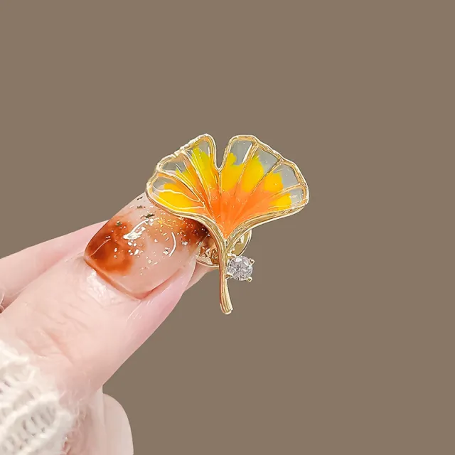 Small Maple Leaf Anti exposure Brooch Female High Sense Upscale Retro Fixed Clothes Ginkgo Leaf Safety Pin - Shop at LoveMi