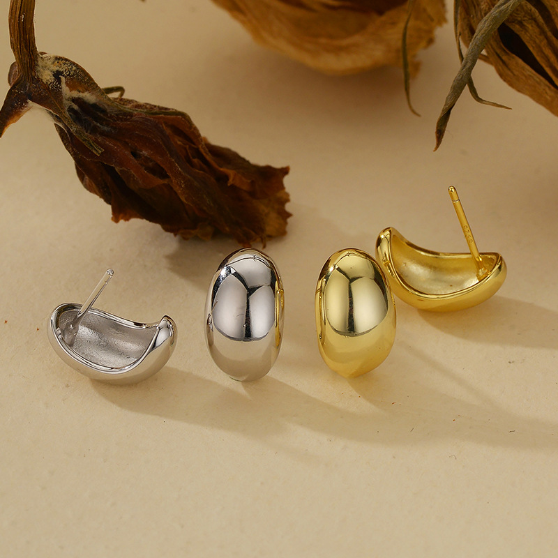 Stylish Water-drop 925 Silver Stud Earrings, Minimalist, Instagram-inspired, And Versatile