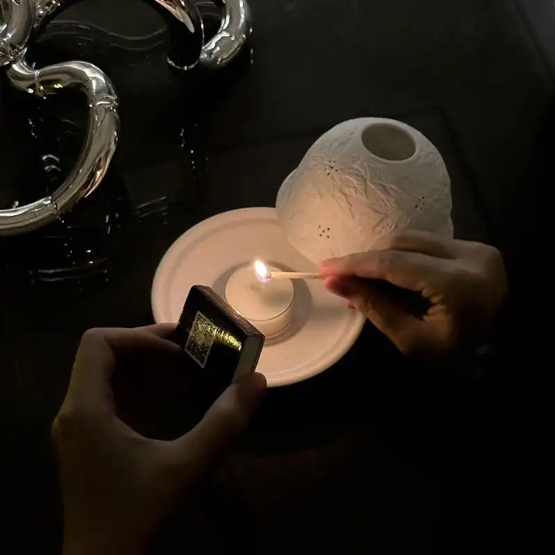 Embossed Bone China Aromatherapy Ambience Light Household