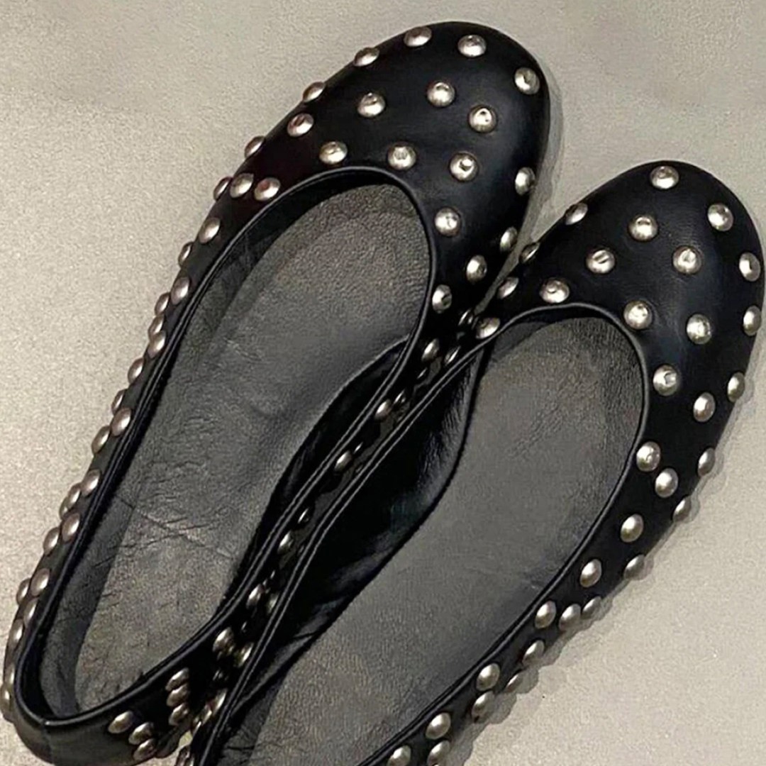 Niche Rivet Round-toe Slip-on Ballet Flats