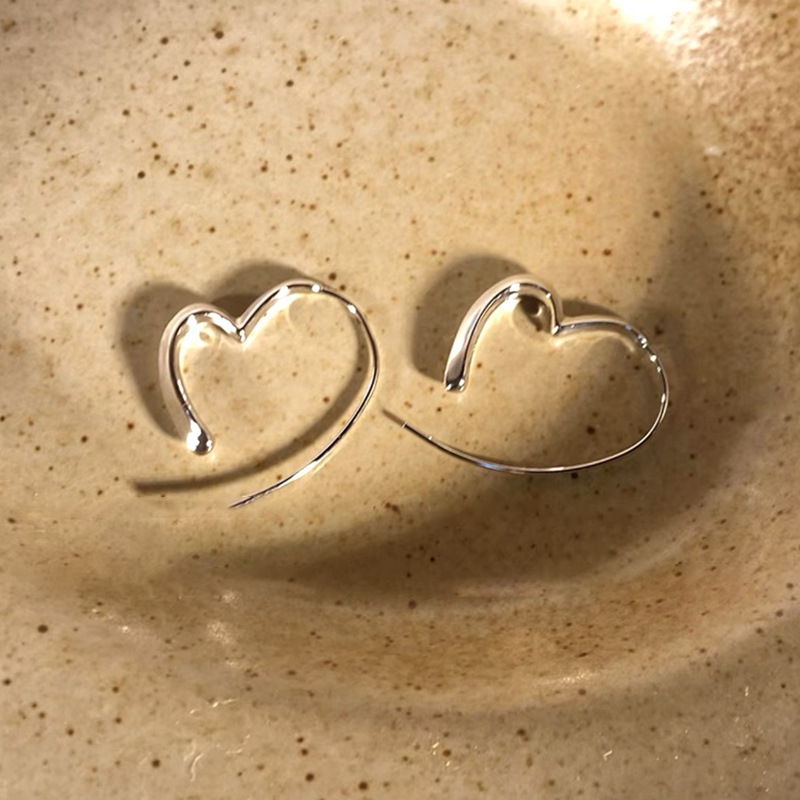 Simple Cold Style Love Heart Earrings