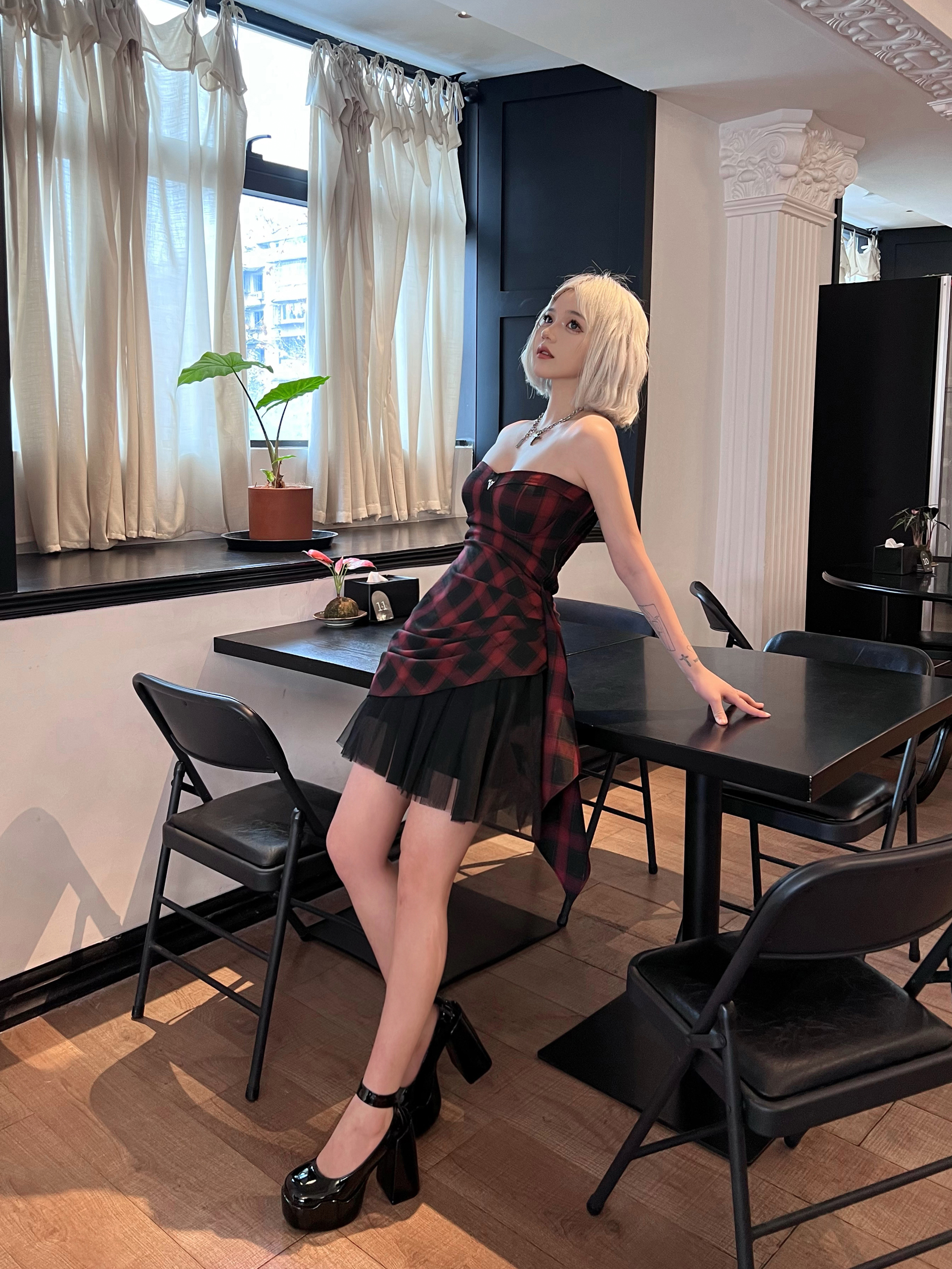 Women's Rebellious Romantic Red And Black Plaid Dark Design Sweet Cool Waist-tight Slim Fit Tube Top Dress