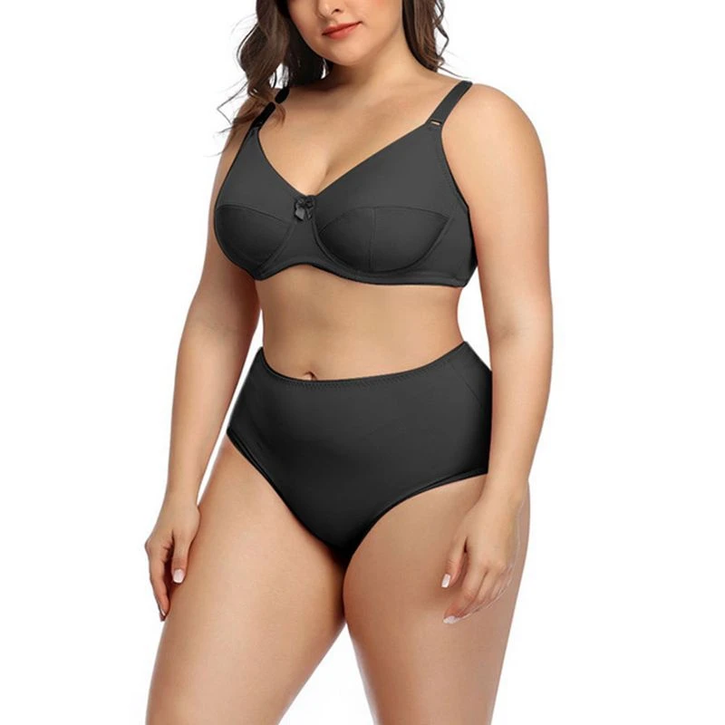 Title 8, Glänzendes Plus-Size BH-Set für einen femininen...