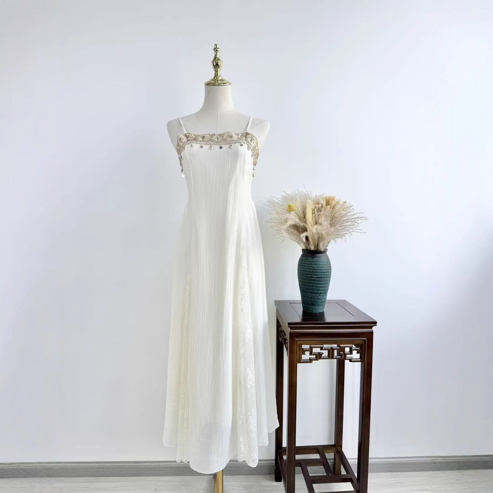 Women's Fashion Loose Lace-panelled Strap Dress