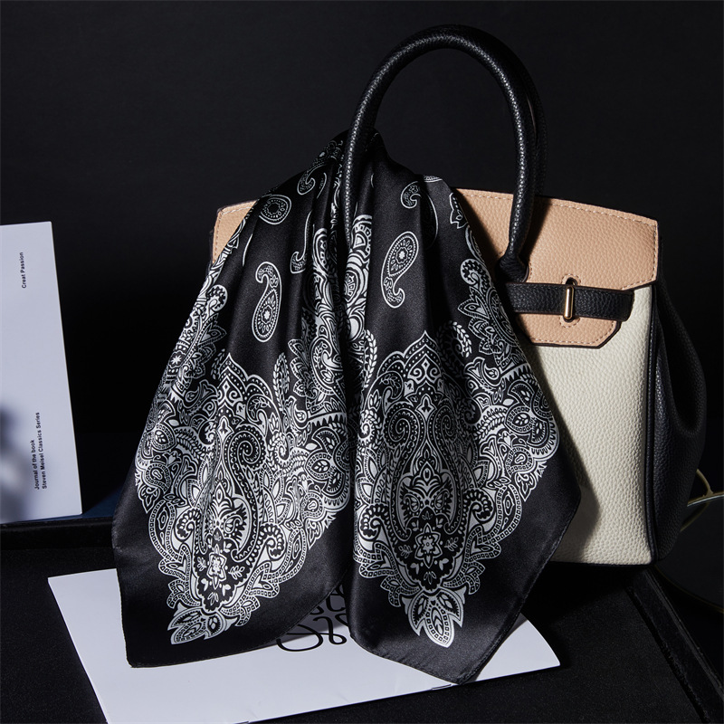 Black Four-Panel Silk Authentic Silk Scarf