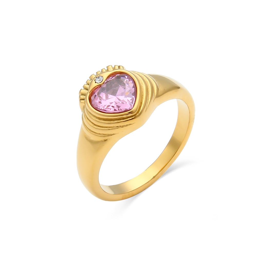 Vintage Fashion Ornament Stainless Steel 18K Gold Plated Crown Loving Heart Zircon Ring