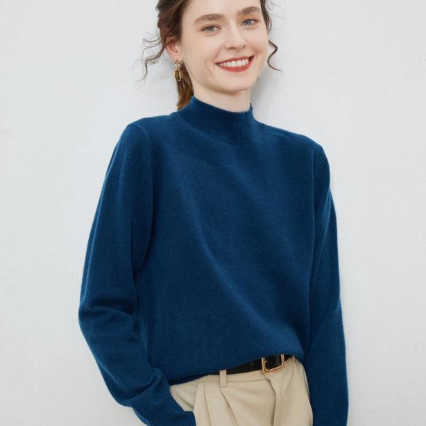 Half-high-neck Solid-color Loose-fit Pullover Knit Sweater