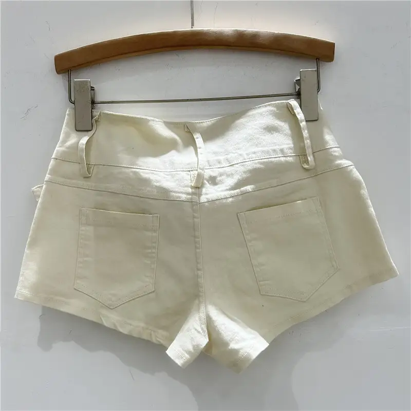 Women's Rose Embellished Rivet Belt Hot Pants