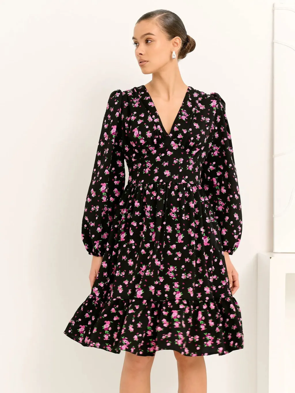 Printed Crimp V-neck Long Dress Women - Black