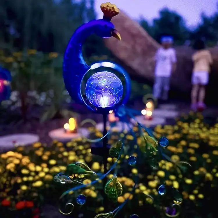 Garden Outdoor Solar Lamp Metal Peacock Sun Garden Lamp