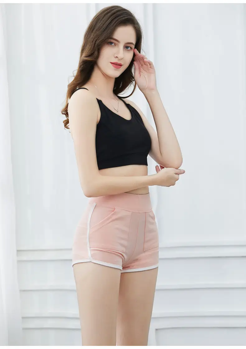 Women's Summer Casual Solid Color Three-point Pocket Hot Pants