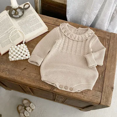 Knitted Long Sleeve Western Style Baby Bodysuit Triangle Rompers