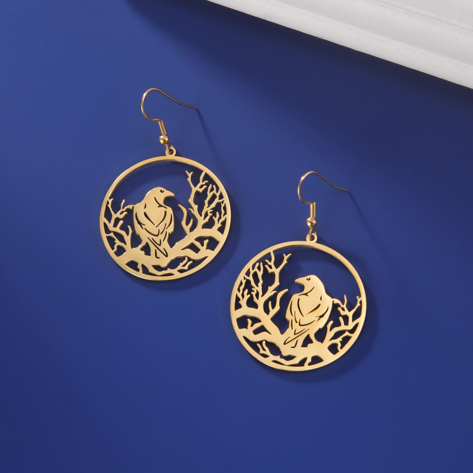 European And American Fashion Cutting Titanium Steel Ring Hollow Branch Bird Ring Pendant