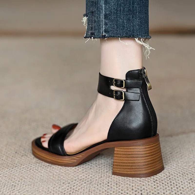 Chunky Heel Back Zip Platform French Style Mid Heel Wide Strap High Heel Shoes - Black
