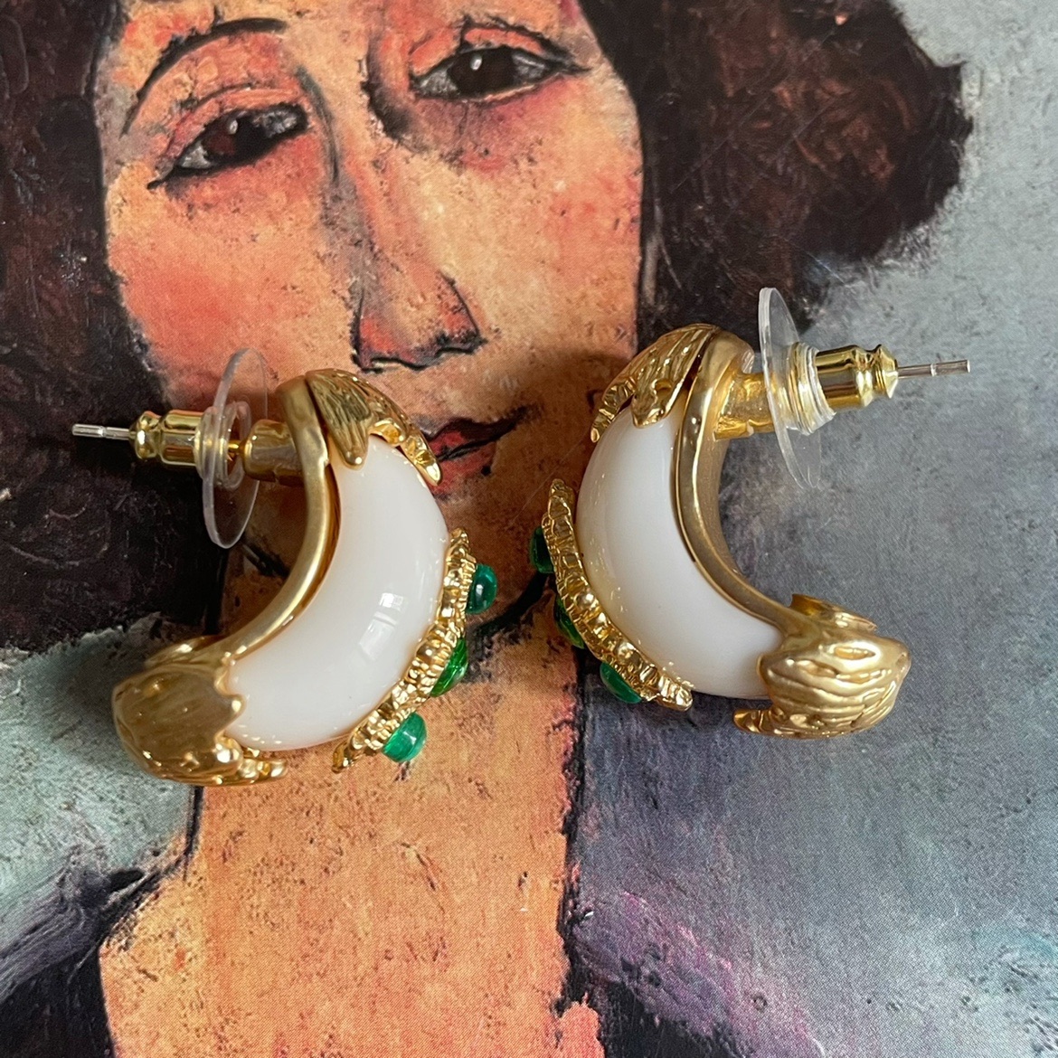 Vintage Grandmother Green Resin Stud Earrings