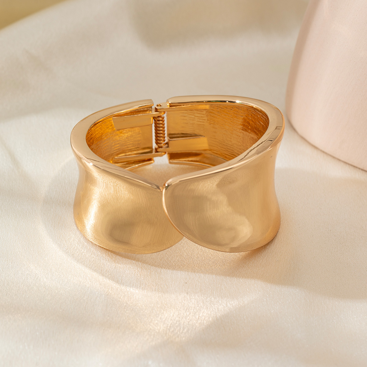 https://cf.cjdropshipping.com/quick/product/ab4515e7-d549-43e8-8163-d2ecec8d60f8.jpg