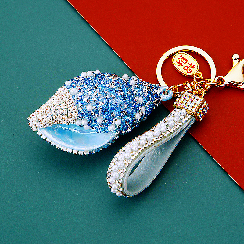 Diamond-encrusted Shell And Pearl Conch Car Keychain