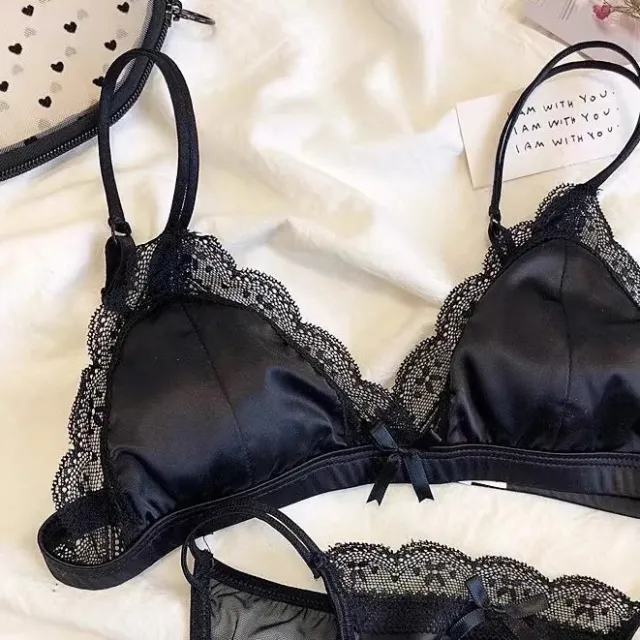 Women's French Lace Wireless Underwear Suit Black Bra - Shop at LoveMi