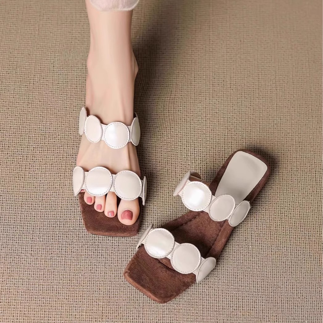 Women's Flat Bottomed Square Headed One-piece Slippers