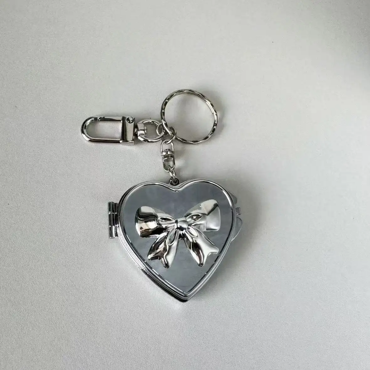 High-grade Bow Heart Shape Mirror Keychain