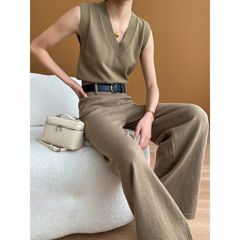 Knitted V-neck Vest Wide-leg Pants Suit