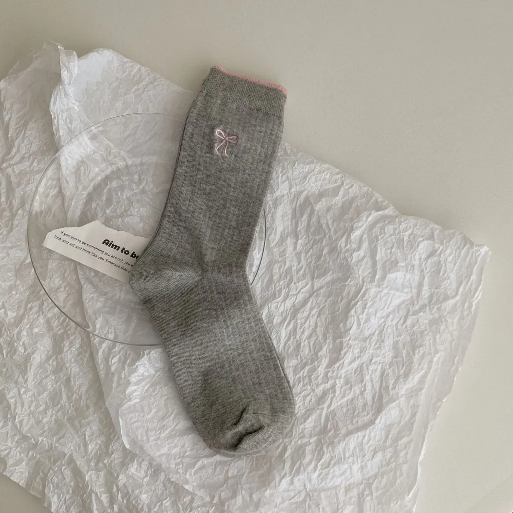 South Korea Ins Wear Blogger Color Block Embroidery Bow Bunching Socks - Light Gray