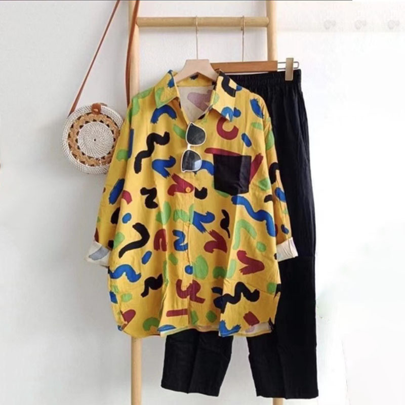 Oversized Loose-fitting Pattern Print Lapel Cardigan Suit - Image 4