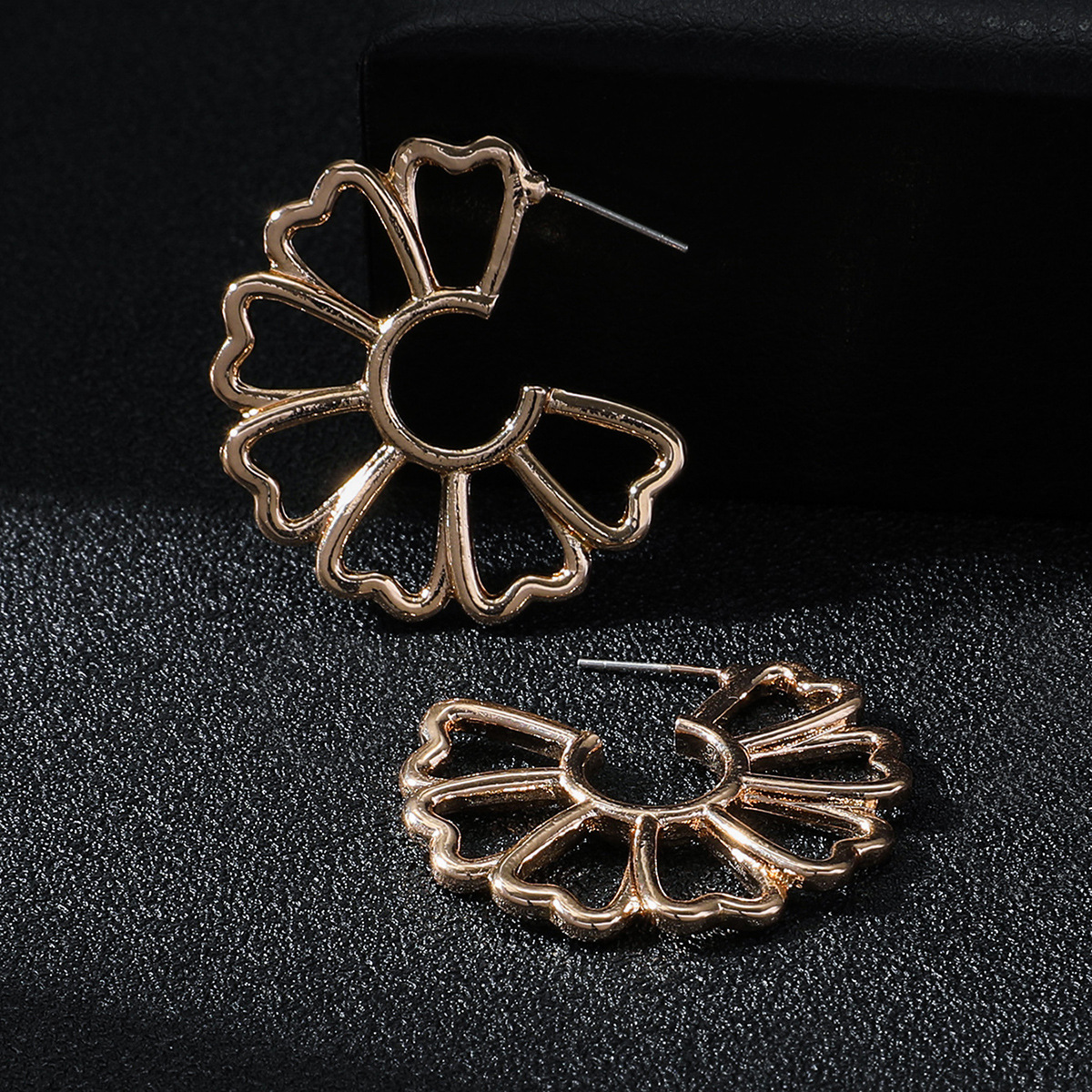 Fashion Stud Earrings Hollow Sector