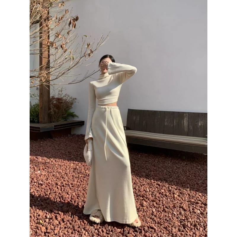 Spring And Autumn New Half Turtleneck Short Top High Waist Sheath Skirt Two-piece Set