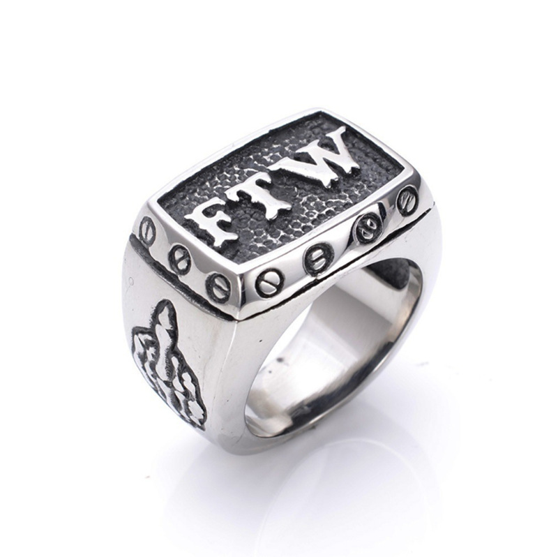 Title 7, Bague Alphabet Homme Skull Series, personnalise...