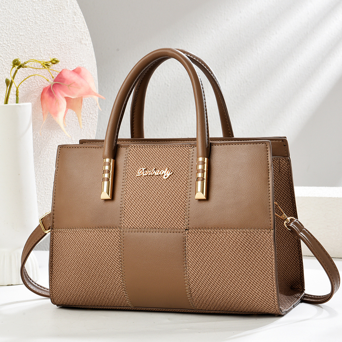 New Stylish Large-capacity Womens Tote Bag With A Bold Color-block Patchwork Design