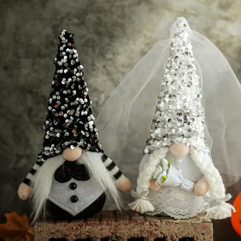 Wedding Dwarf Faceless Doll Creative Gift Table Decoration Scene