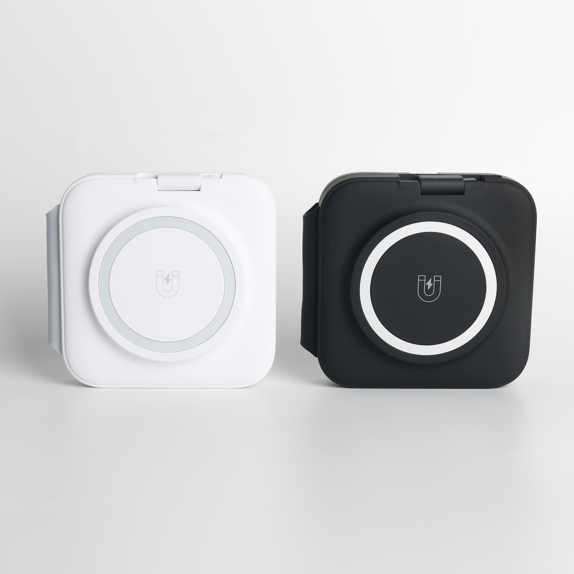 Three-in-one Wireless Charger Electrical Magnetic Wireless Charger Folding With Flexible Wire - Image 9
