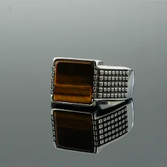 Exaggerated Lady's Non-fading Agate Ring - Wood Grain Colour Stone - View 1