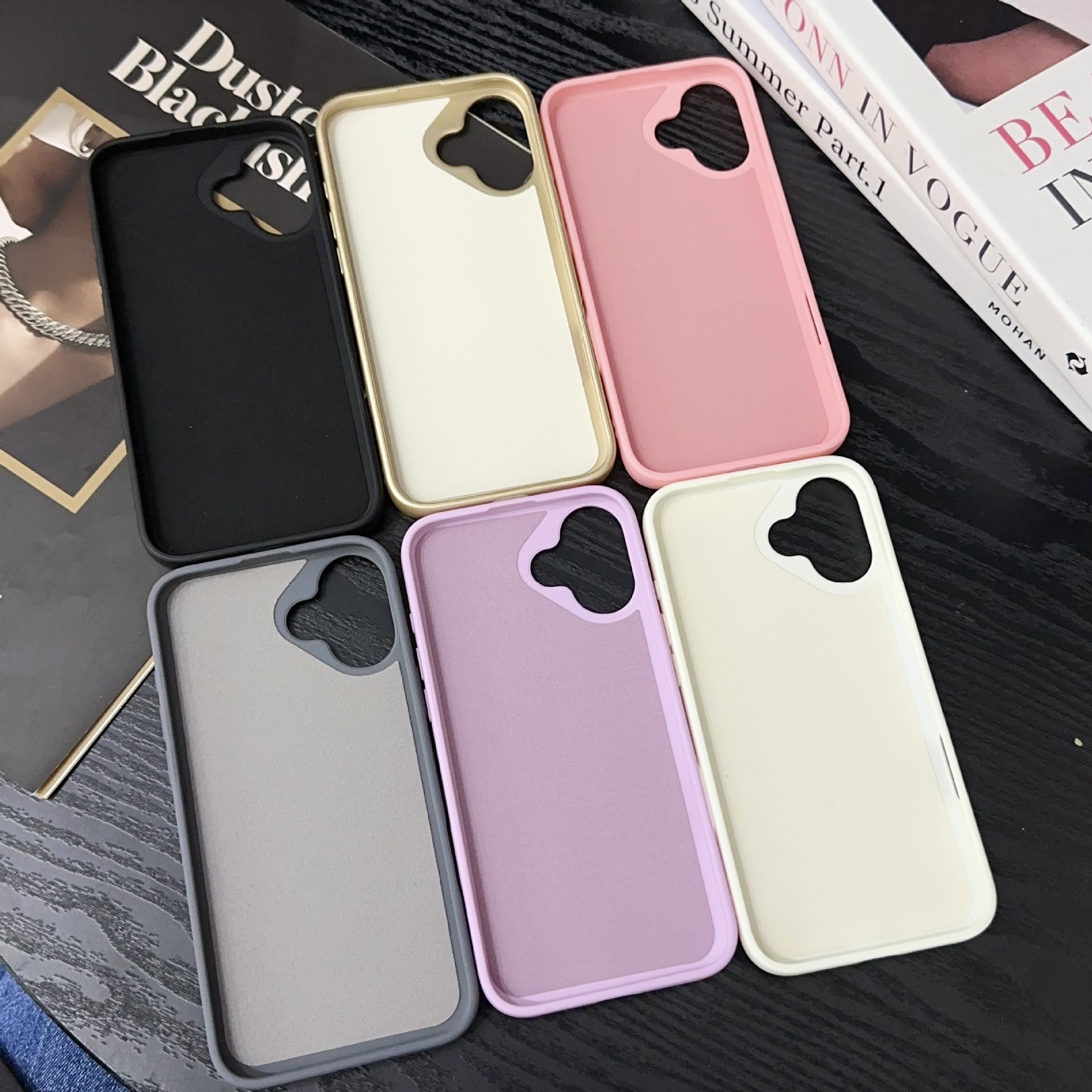 Skin Feeling Carbink Phone Case 14Pro Large Hole Soft Edge Hard Shell