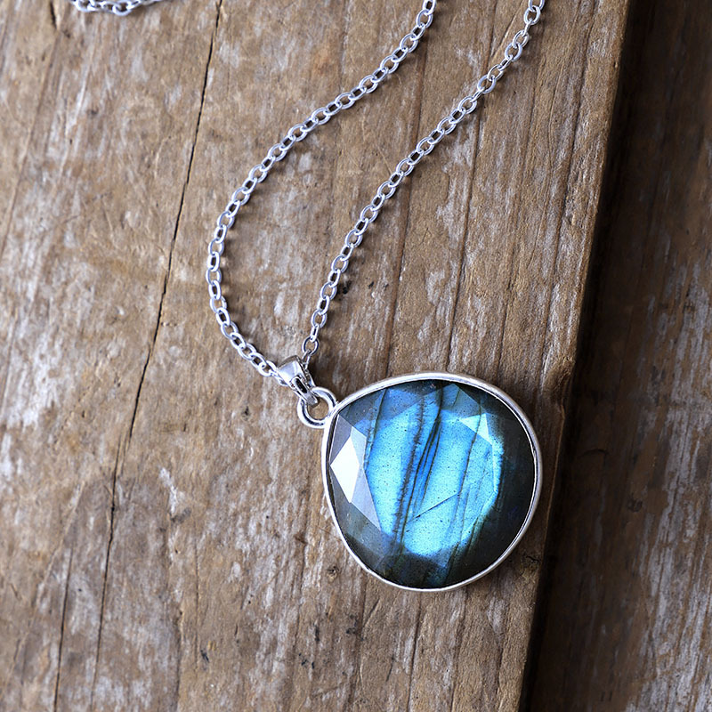 Simple Stylish Water Drop Necklace