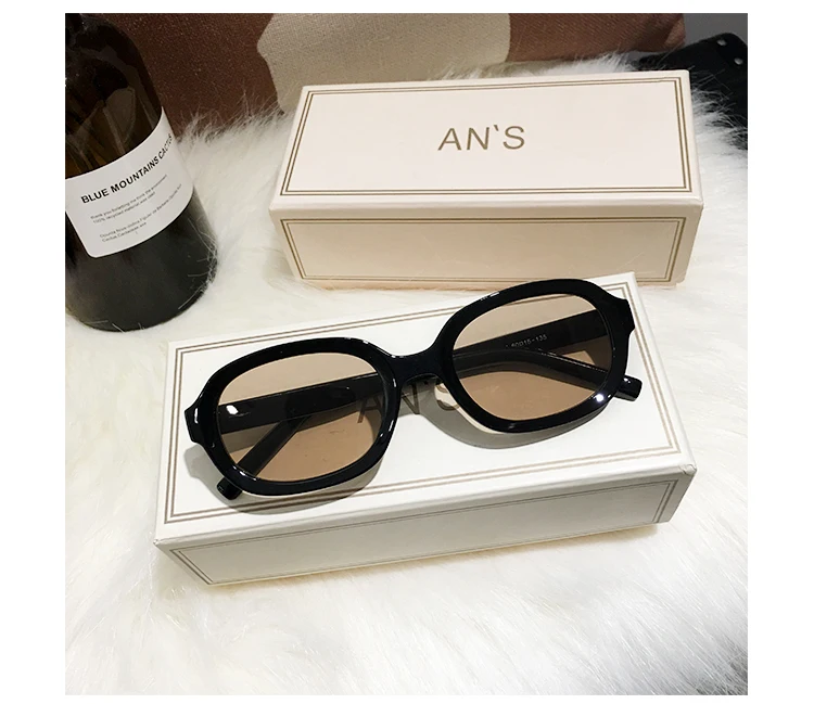 Title 2, Ladies small frame retro sunglasses