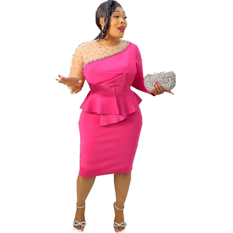 فستان غمد متوسط الطول بأكمام طويلة وضيق عند الخصر