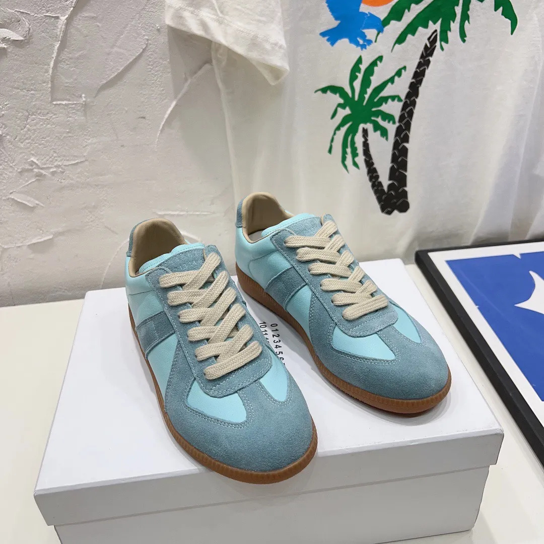 Soft Cowhide Unisex Thin-soled Casual Sneakers