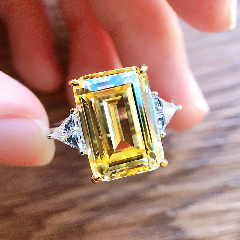 Buy Women's Clothing Online | Buy Trending Dresses for Women