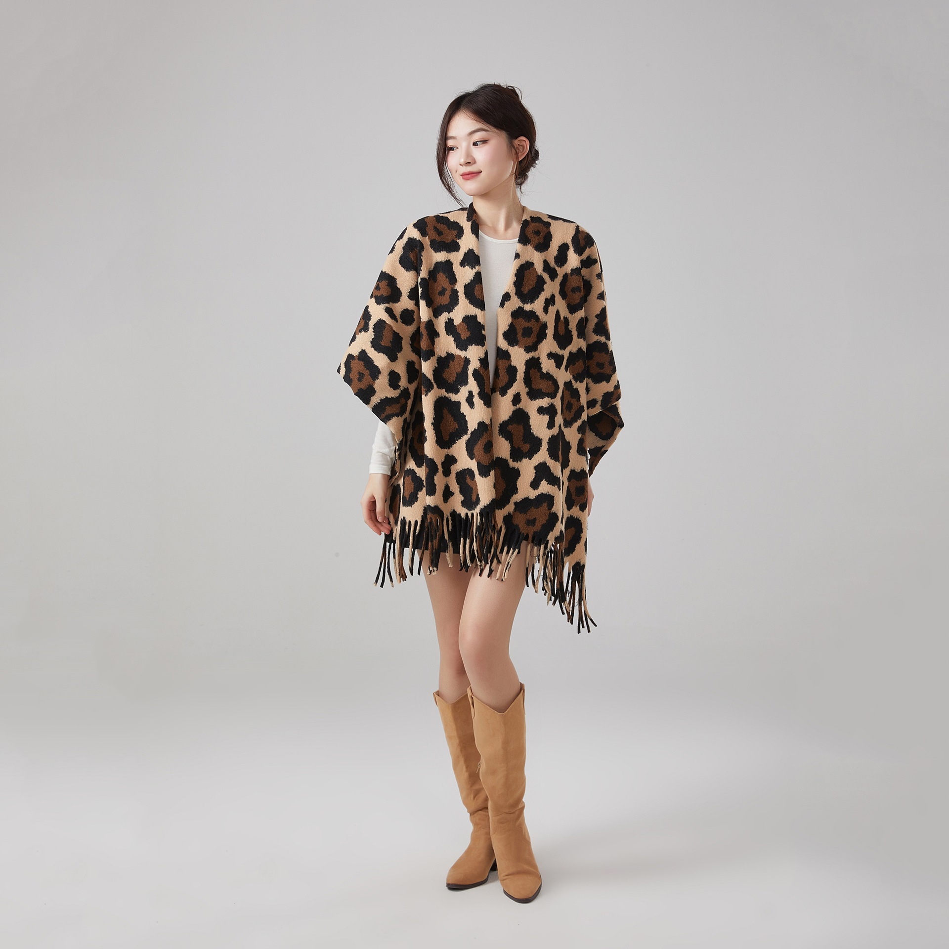 Thick Warm Vintage Leopard Print Tassel Shawl - Image 2