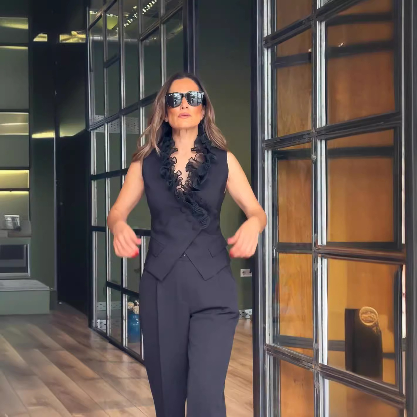 V-neck Stitching Ruffled Vest High Waist Pants Suit