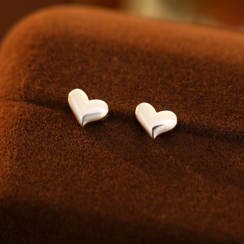 Silver Small Heart Stud Earrings Female Niche
