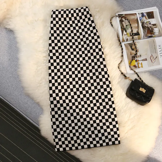 Chessboard Plaid Slim fit Sheath A Line Mid length Plaid Stretch Knitted Overskirt White - Shop at LoveMi