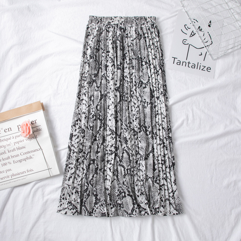 Title 5, European and American Snake Print Pleated Skirt...