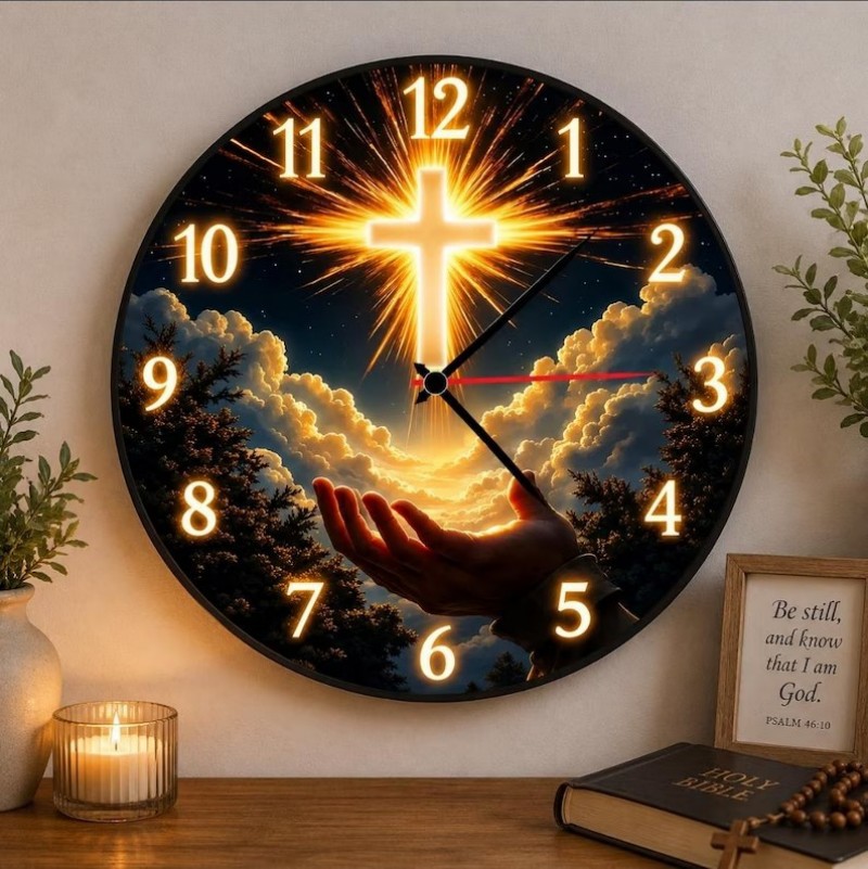 Round Wooden Wall Clock, picture 4 of 9