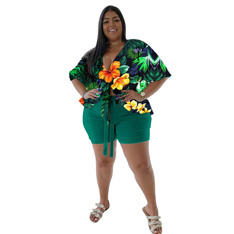 Women's Plus-Size Casual T-Shirt And Shorts Set With Print - Green
