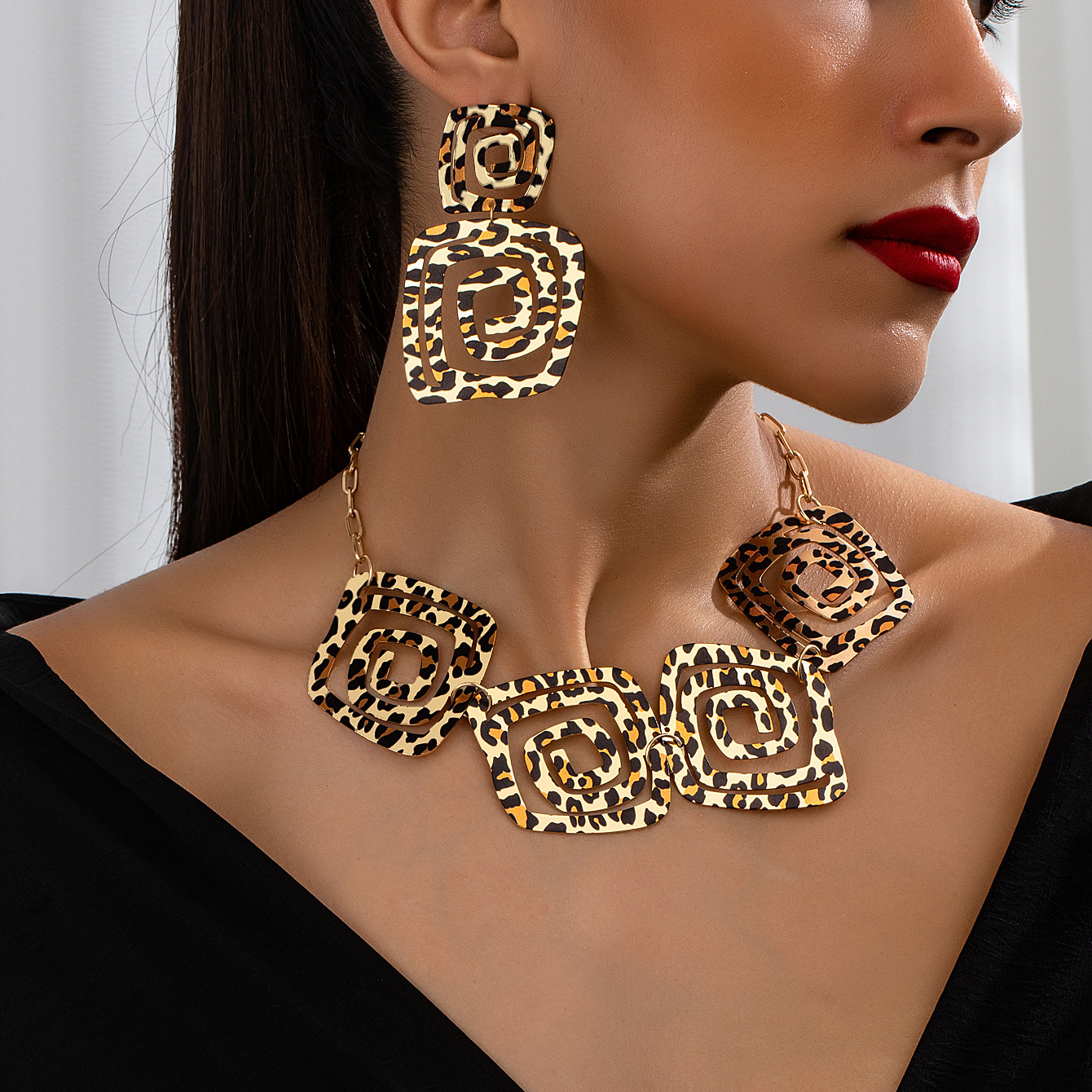 Jewelry Set Details