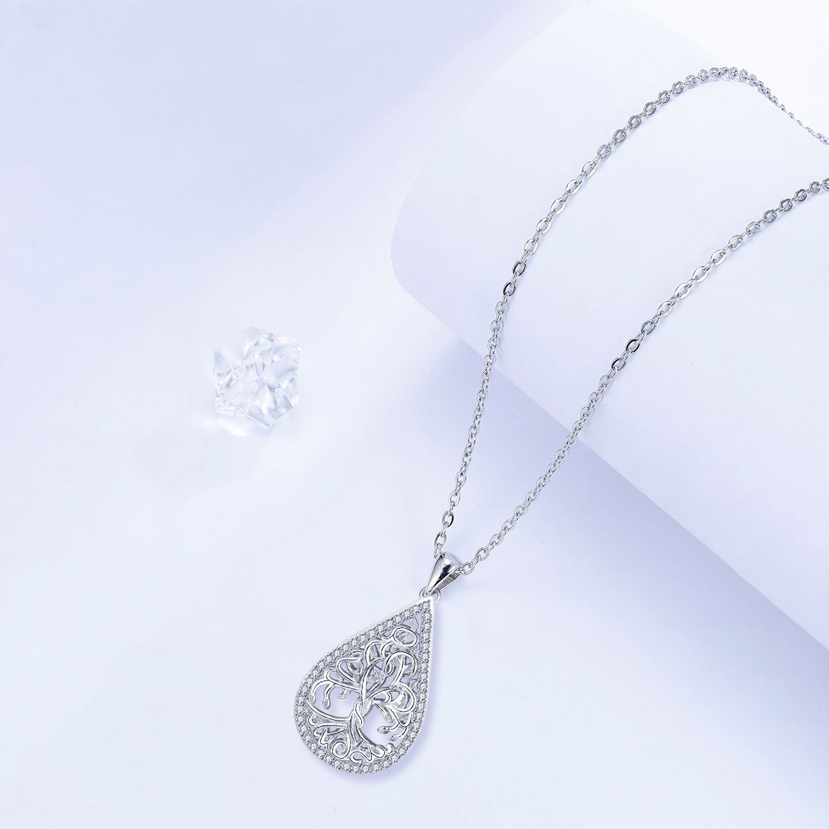 Women's Drop-shaped Lucky Tree Lucky Necklace